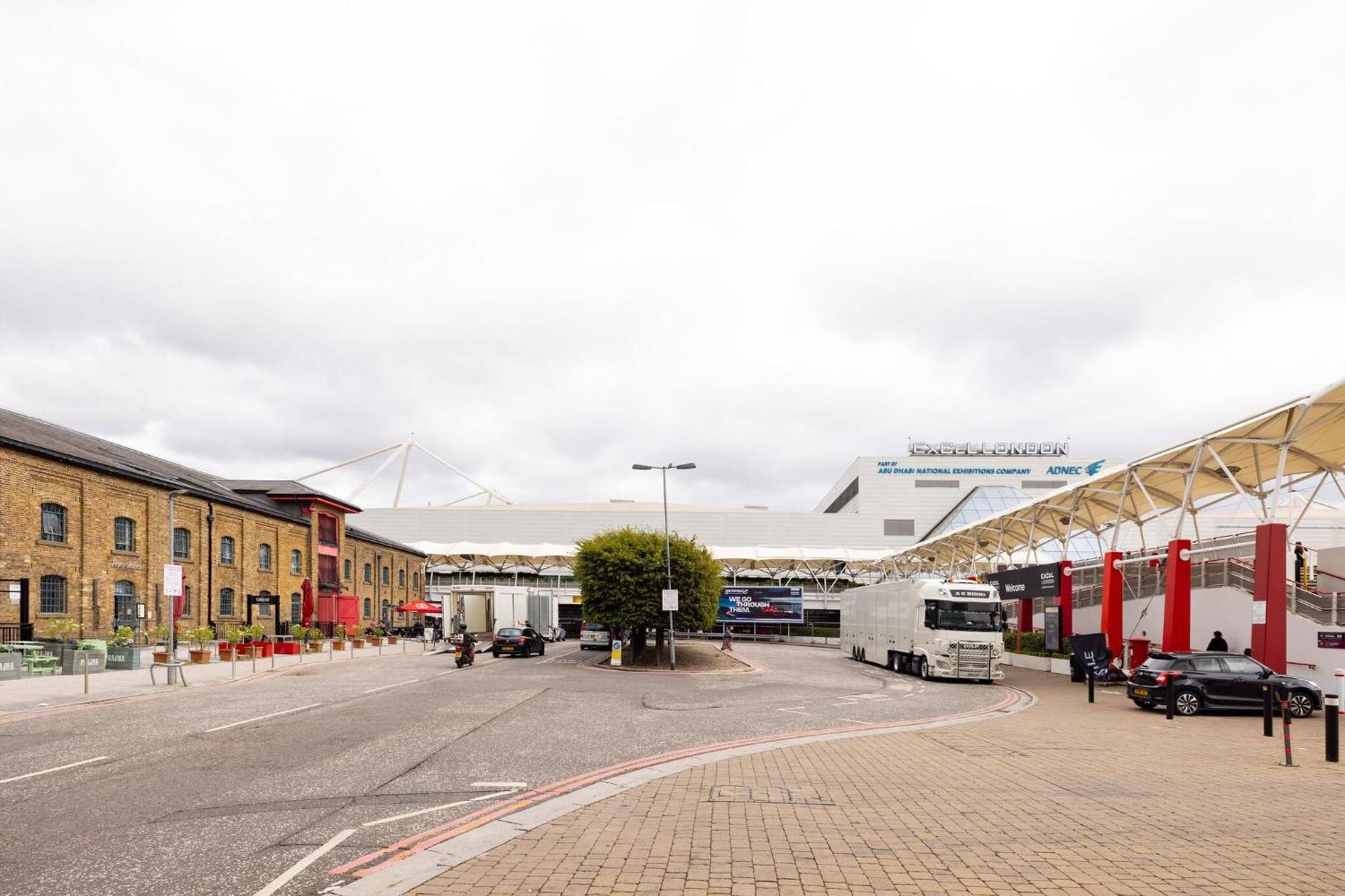 Wild Roses Serviced Apartments - Excel Warehouse 2 Londres Extérieur photo